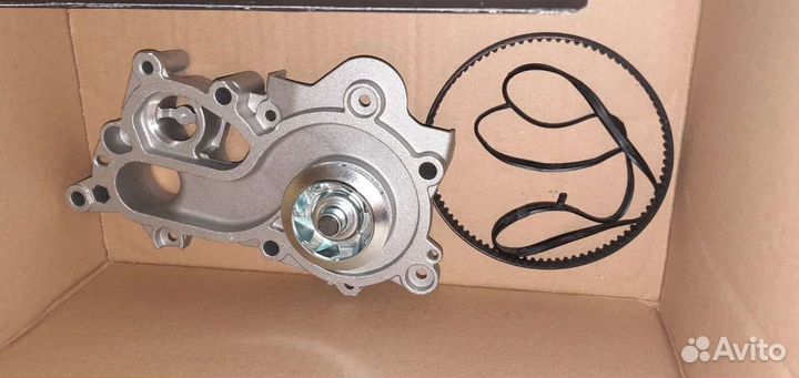 Помпа на volkswagen jetta