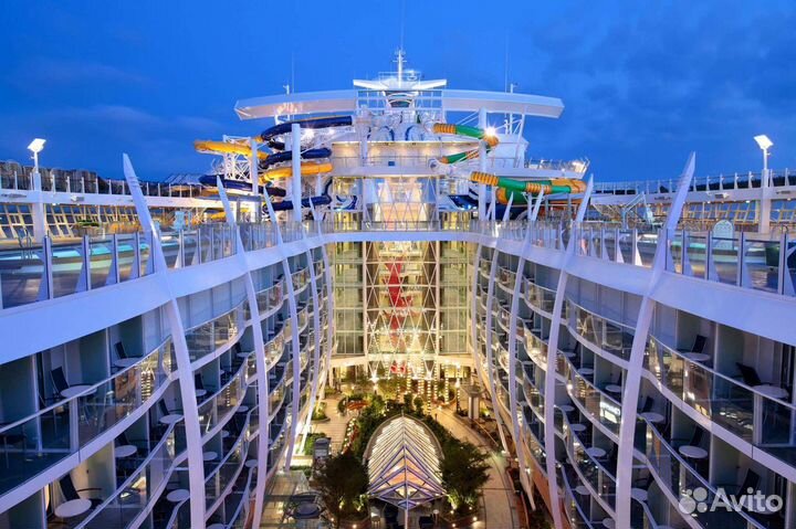 Морской Круиз на лайнере на нг в Дубаи