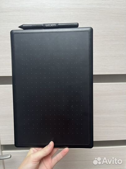 Графический планшет One by wacom medium