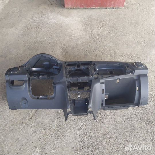 Торпедо переднее Renault Logan 2 седан 1.6 2018