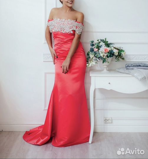 Вечернее платье