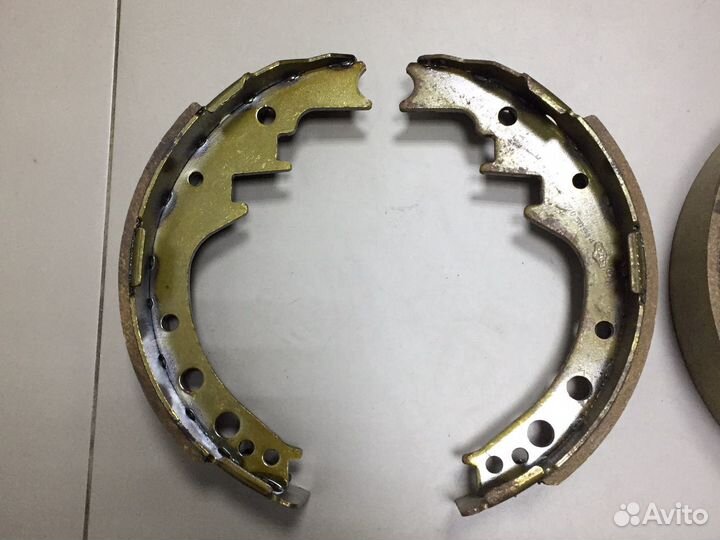 Тормозные колодки барабанные грет вол дир