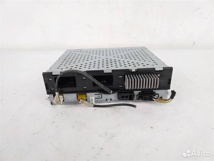 Блок управления магнитолой ауди Q7 2005