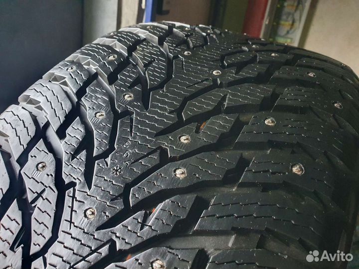 Nokian Tyres Hakkapeliitta 9 SUV 295/40 R21