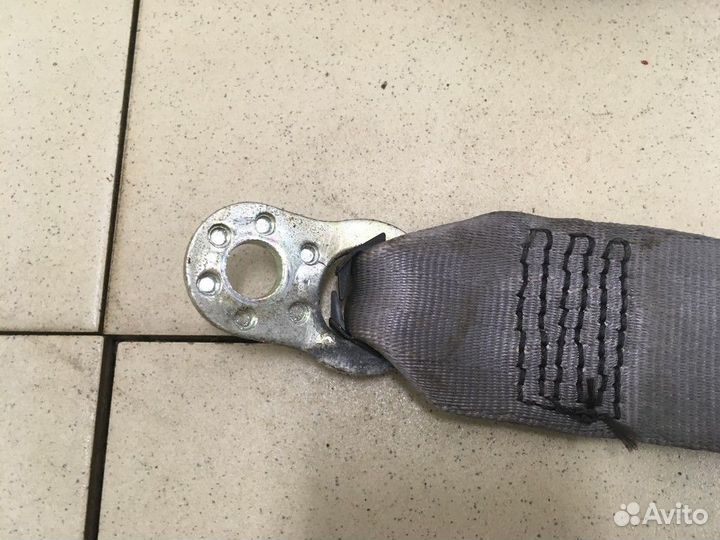 Ремень безопасности с пиропатроном Passat B5 1996