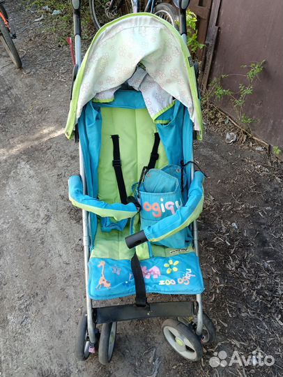 Прогулочная коляска