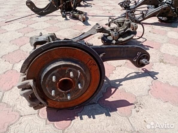 Кулак поворотный задний левый Hyundai Tucson 3