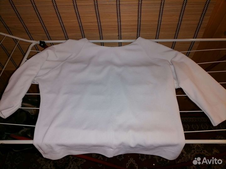 Отдам Вещи женские примерно 48-50