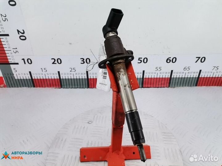 Форсунка Land Rover Discovery 2 2004 LR006495