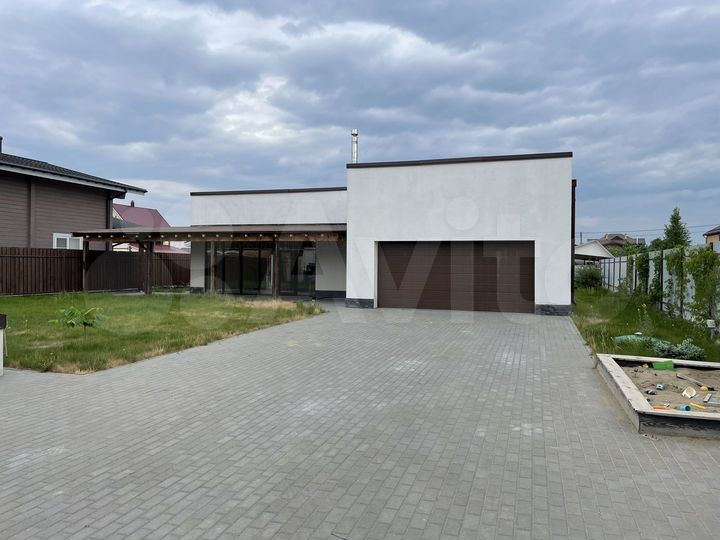 Дом 372 м² на участке 10 сот.