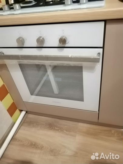 Встраиваемый духовой шкаф Maunfeld mgog.673W