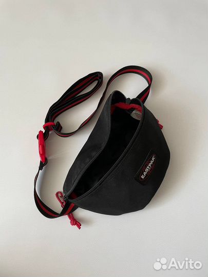 Сумка на пояс eastpak