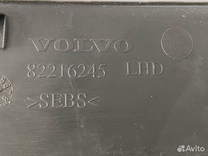 Коврик салона левый Volvo FH4 82216245