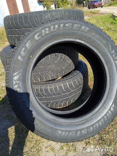 Bridgestone Ice Cruiser 7000 235/60 R17