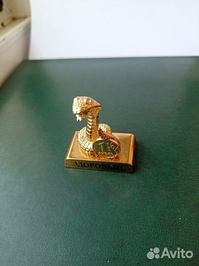 Статуэтка металл