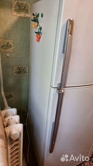 Холодильник бу sharp