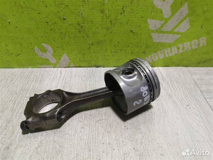 Поршень с шатуном Ауди 80 90 Б3