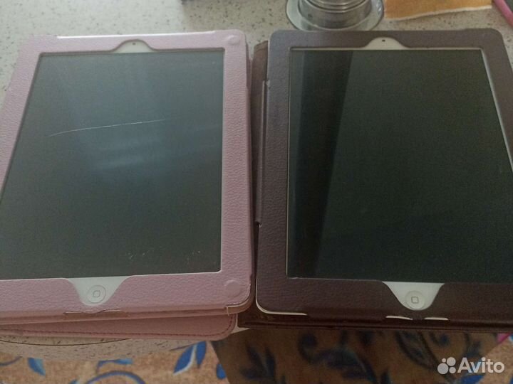 Продам iPad 2 - 2 шт (16 и 32 GB)
