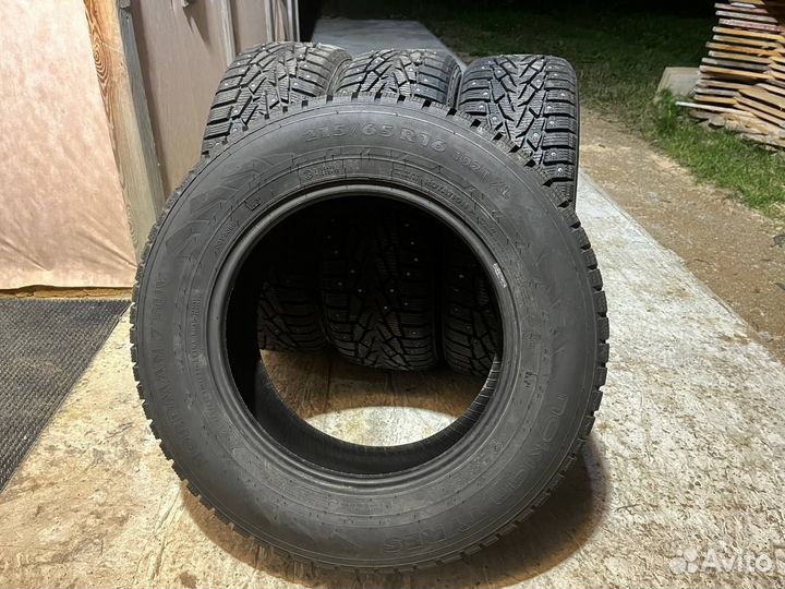 Nokian Tyres Nordman 7 SUV 215/65 R16 102