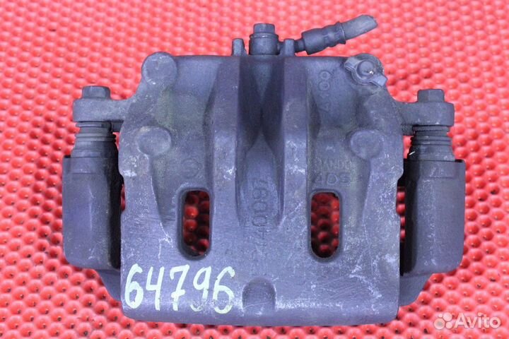 Суппорт тормозной передний левый SsangYong 4811021