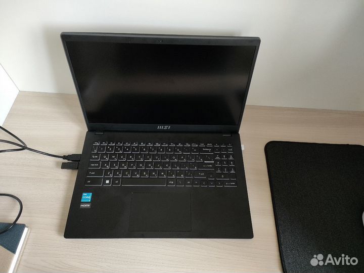 15.6 Ноутбук MSI Modern 15 B12M-215XRU черный