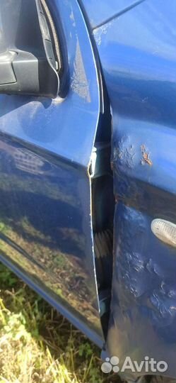 Передняя правая дверь Шевроле Авео седан