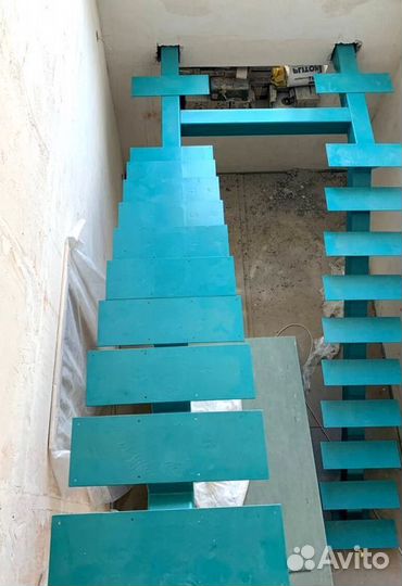 Перила деревянные с монтажем