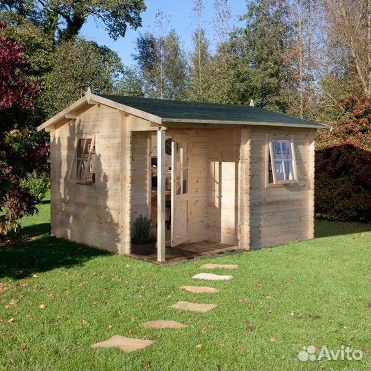 Небольшой домик из минибруса 3.5х5.2 метра