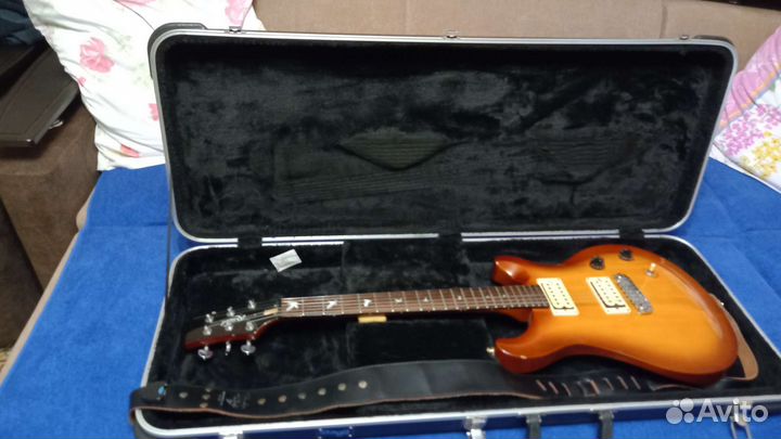 Гитара Rokdale с кейсом