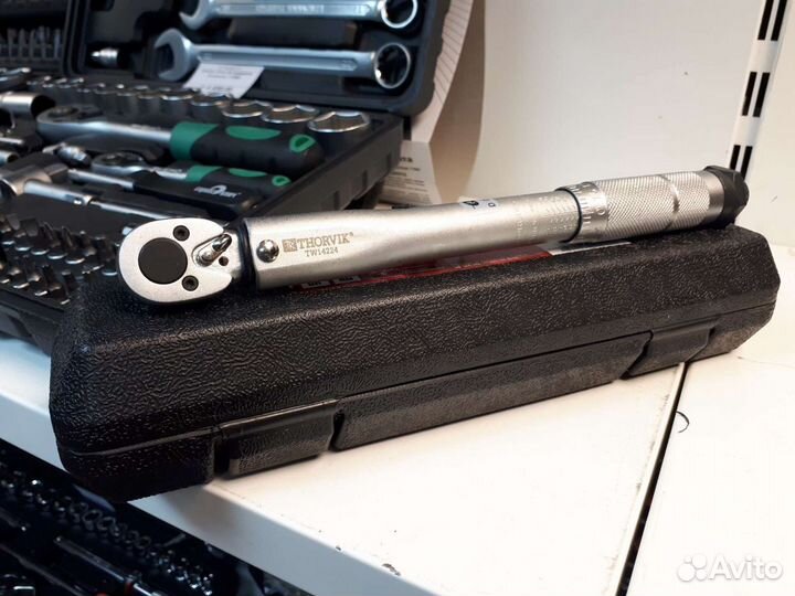 Динамометрический ключ 1/4 2-24Нм Thorvik