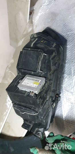 Ауди Q5 2010г фара правая ксенон