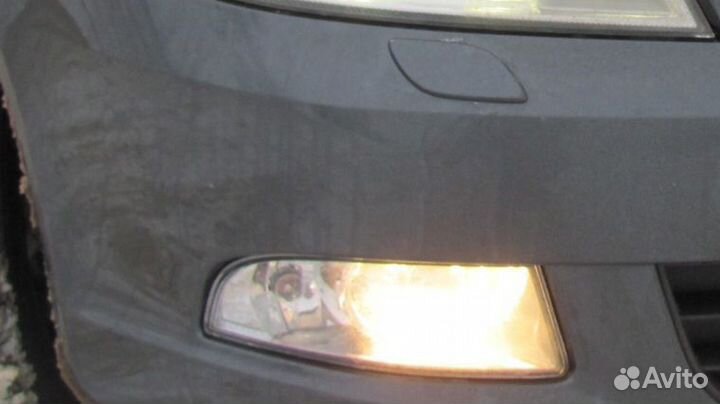 Противотуманная фара правая Skoda Octavia A5 FL