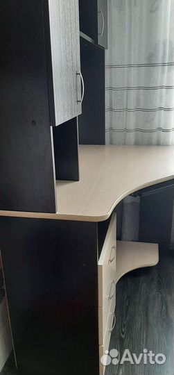 Компьютерный стол