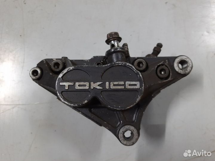 Суппорт передний правый Сузуки Бандит 400