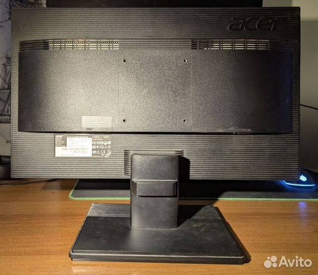 Монитор Acer V226HQL full hd