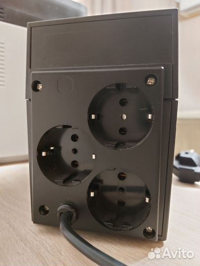 Источник бесперебойного питания APC, powercom