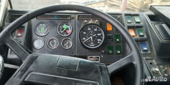 Автобетоносмеситель Volvo F12, 1985