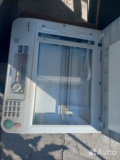 Принтер сканер копир лазерный цветной