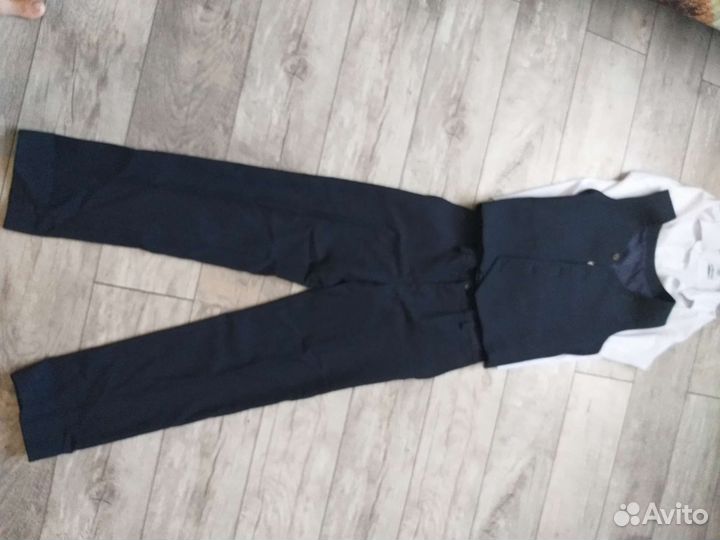 Костюм на мальчика школьный 140