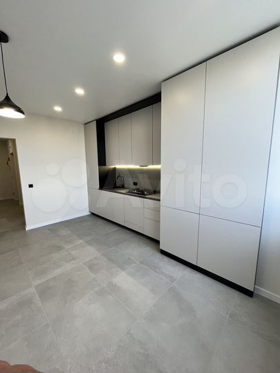 2-к. квартира, 64 м², 13/16 эт.