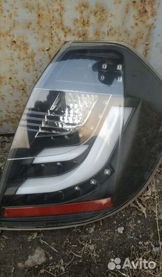Фары задние Honda Fit