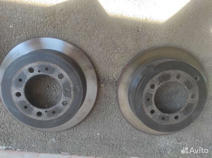 Задние тормозные диски Toyota land cruiser, lexus