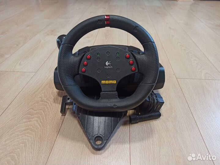 Игровой руль logitech momo racing