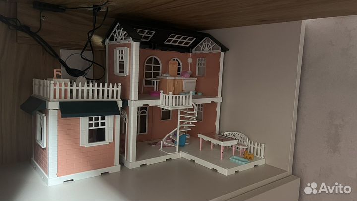 Домик для кукол