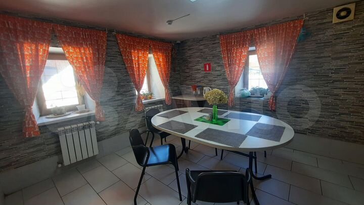 Комната 40 м², 1/2 эт.