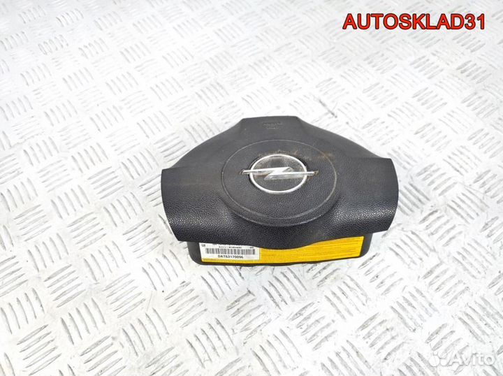 Подушка безопасности в руль Opel Zafira B 13111348