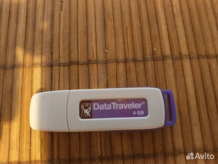 Usb флешка Kingston 4 gb