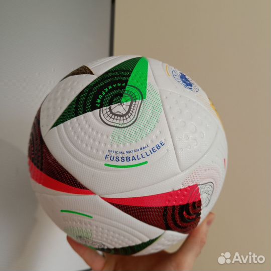 Футбольный мяч adidas новый