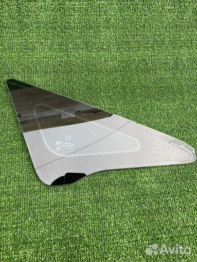 Форточка правая honda civic4d