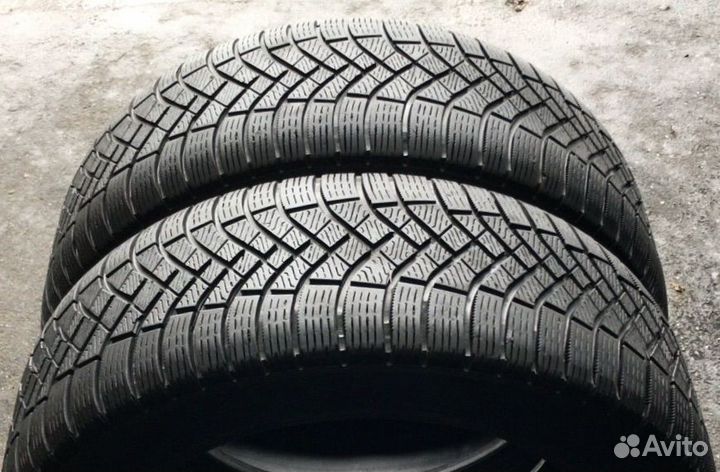 Pirelli Ice Zero FR 225/55 R17